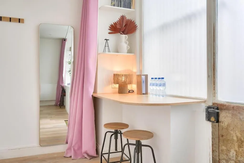 Zen Apartment *